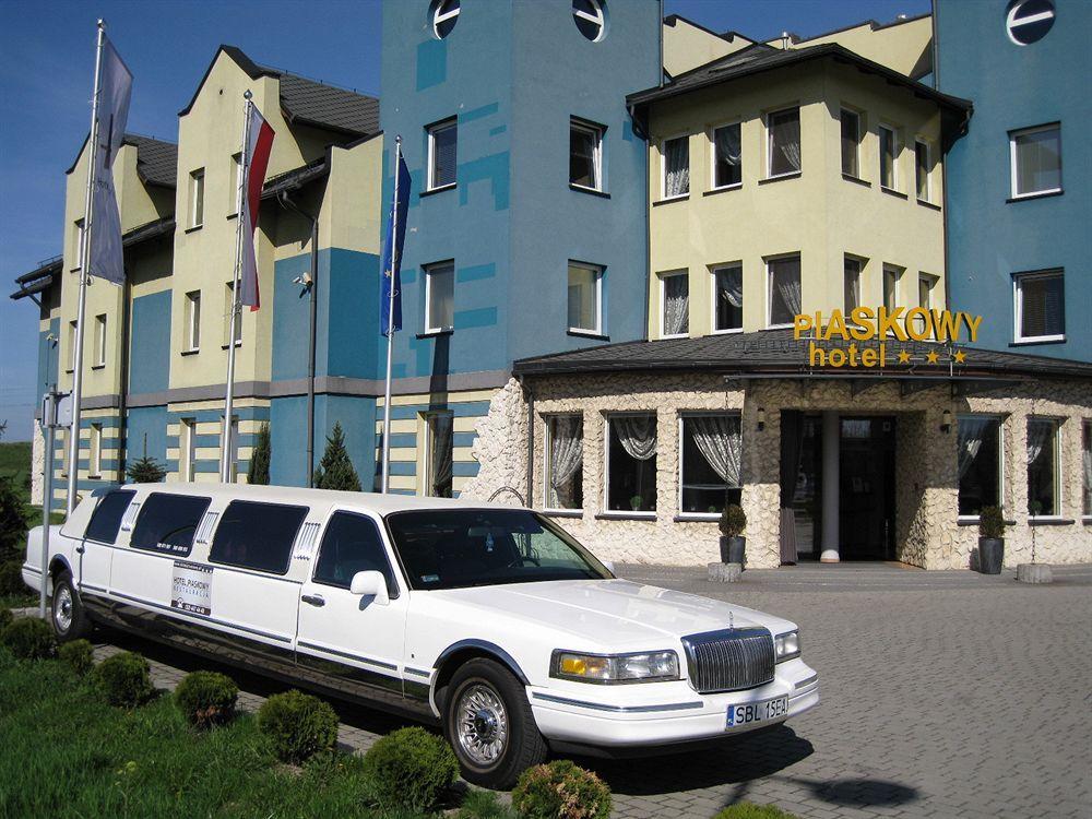 Hotel Piaskowy Pless Exterior foto