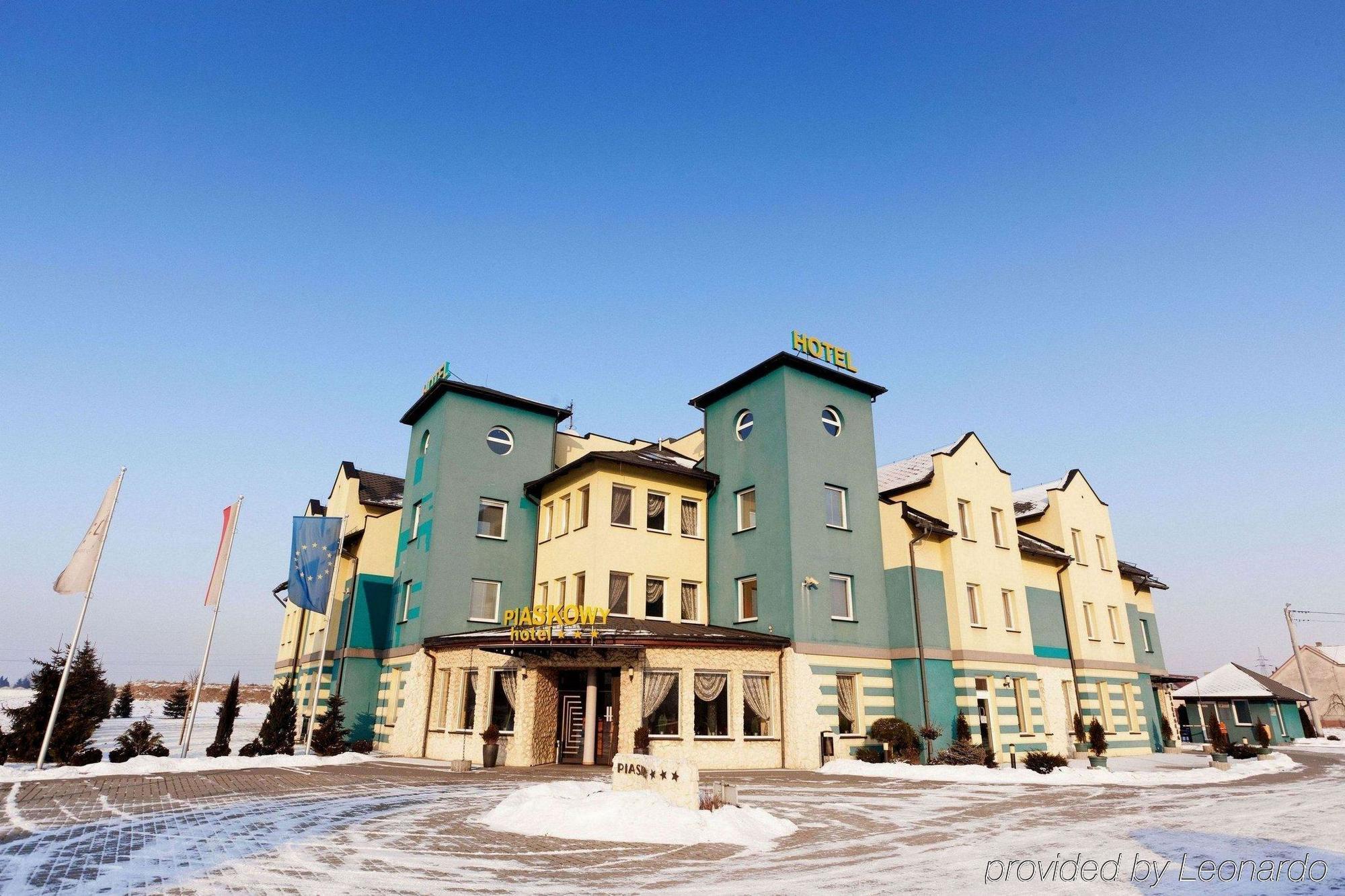 Hotel Piaskowy Pless Exterior foto