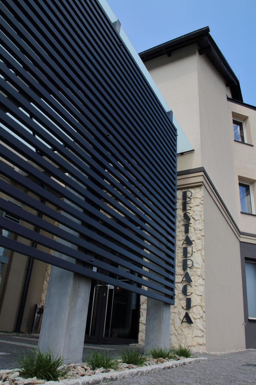 Hotel Piaskowy Pless Exterior foto