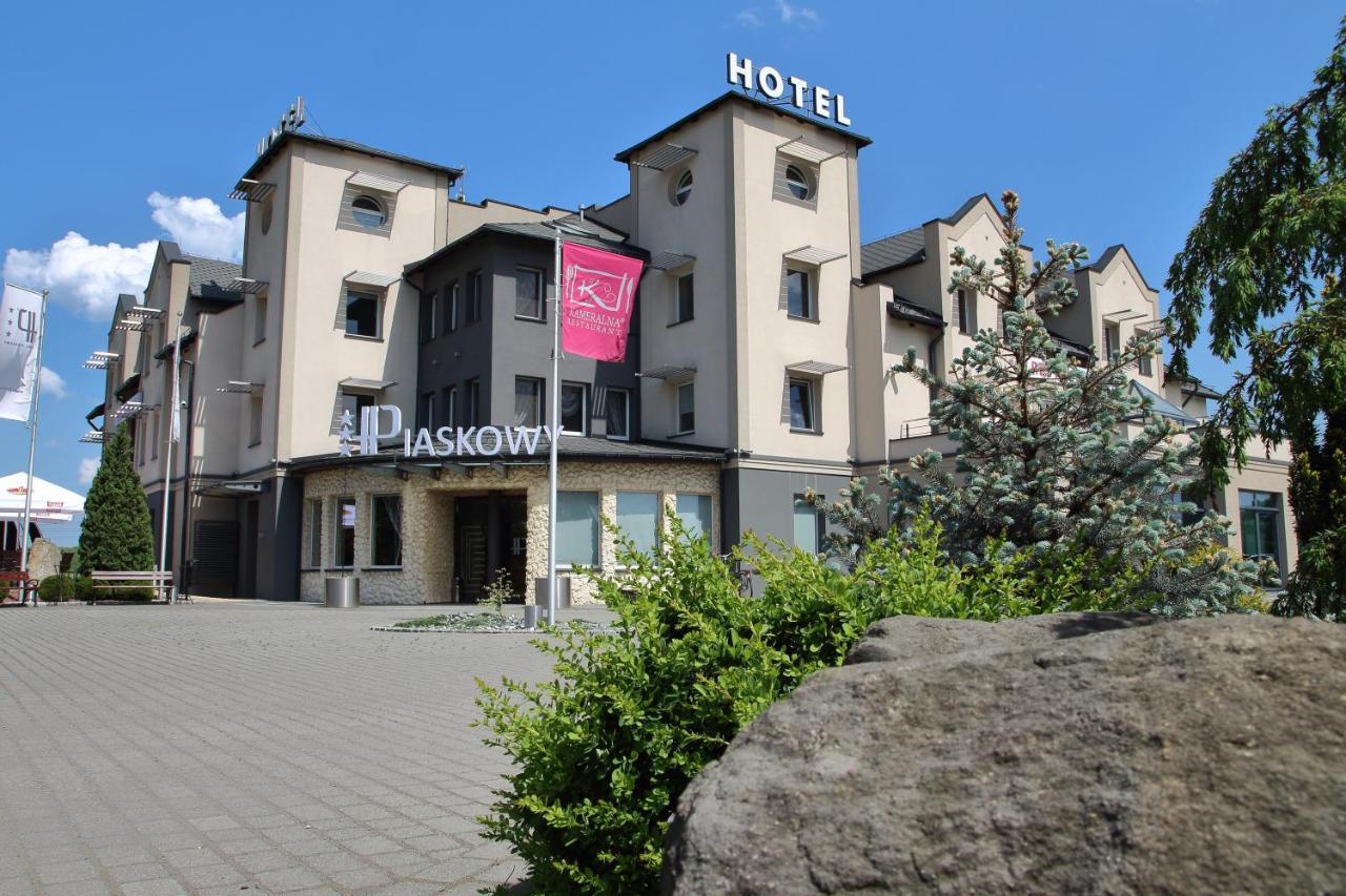 Hotel Piaskowy Pless Exterior foto